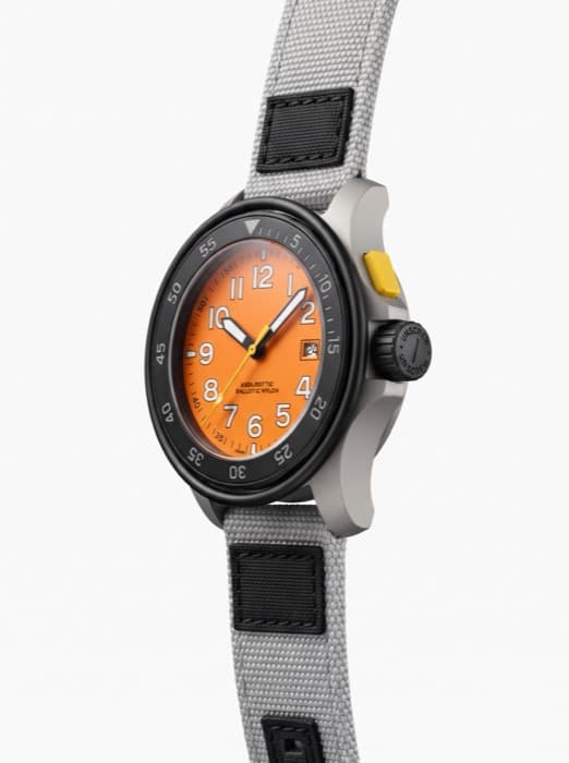 Supplier streaming a wristwatch